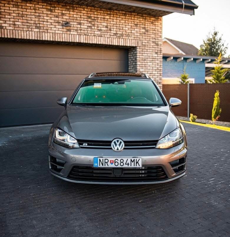 Volkswagen Golf R Variant 2016