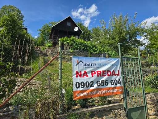 Krásna záhrada s chatkou na južnom svahu aj s IS
