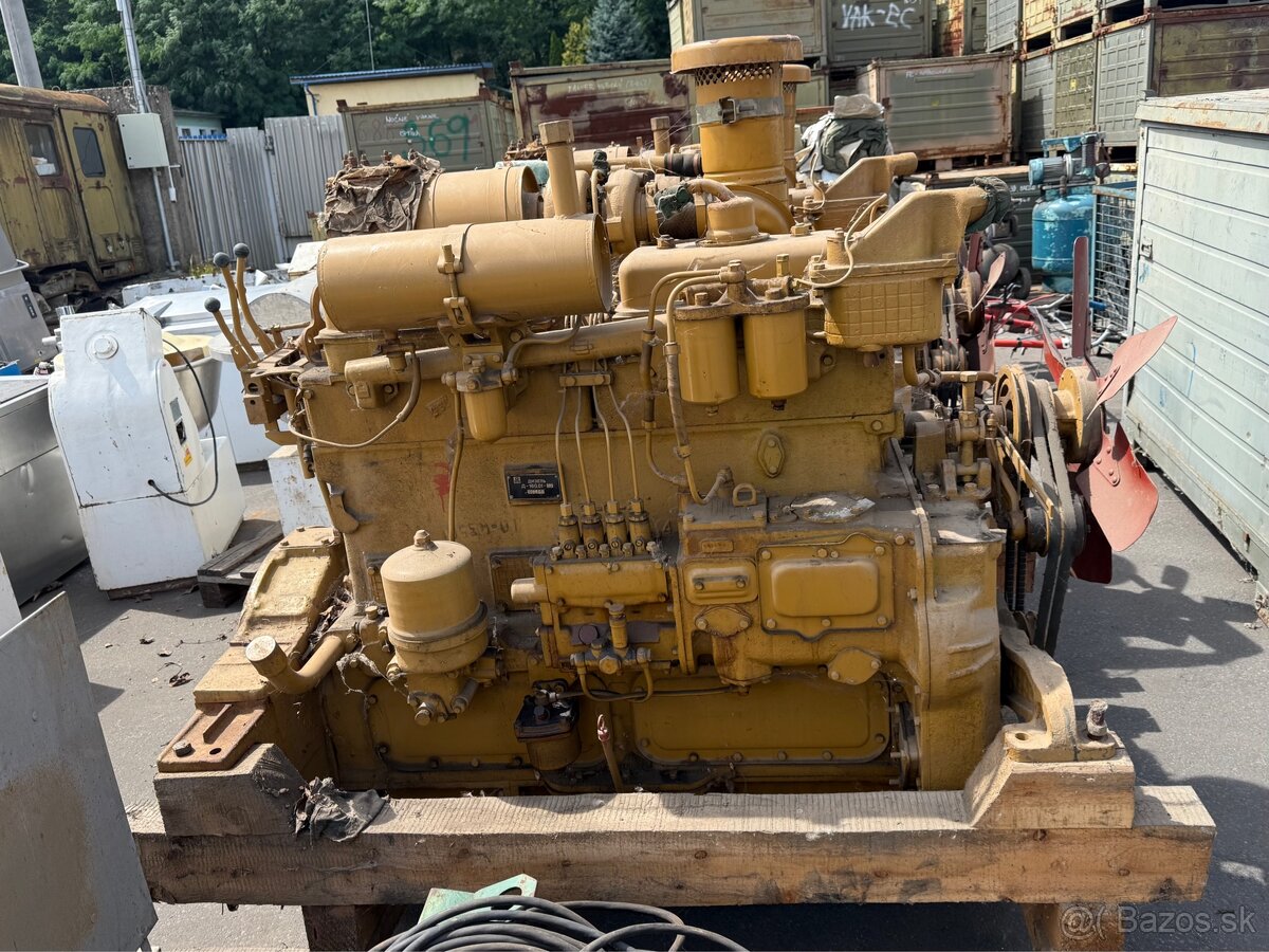 Motor Buldozér T-170