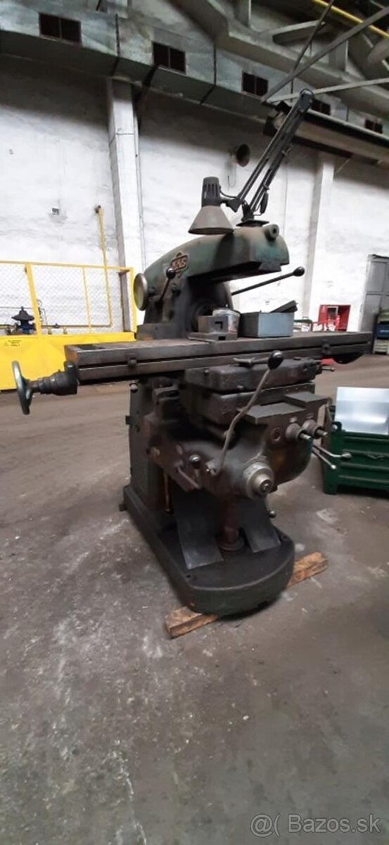 Univerzální frézka TOS F 2 AU (6566)