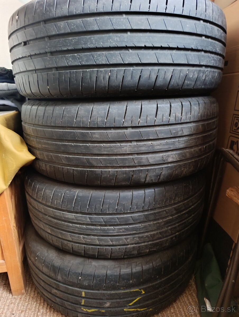 letne pneumatiky - Bridgestone 215/55R18-95H
