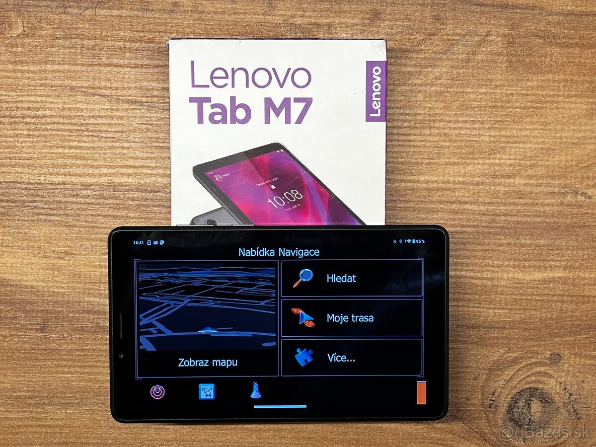 Truck navigacny tablet Lenovo M7