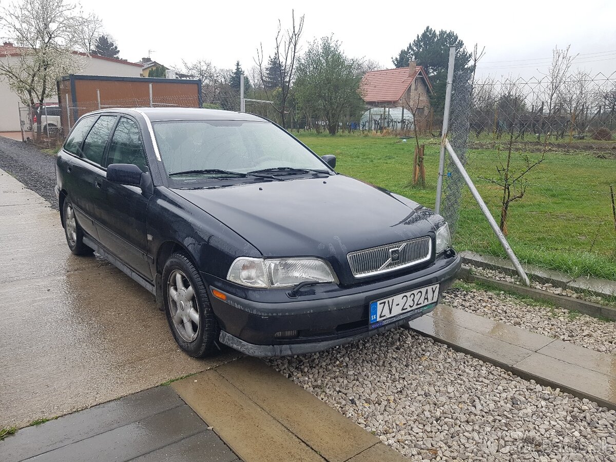 Volvo V40 SE