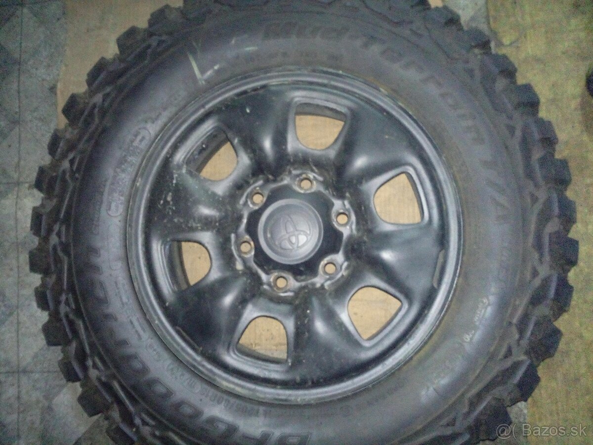 Predám bfgoodrich mud terrain 205 80 r16
