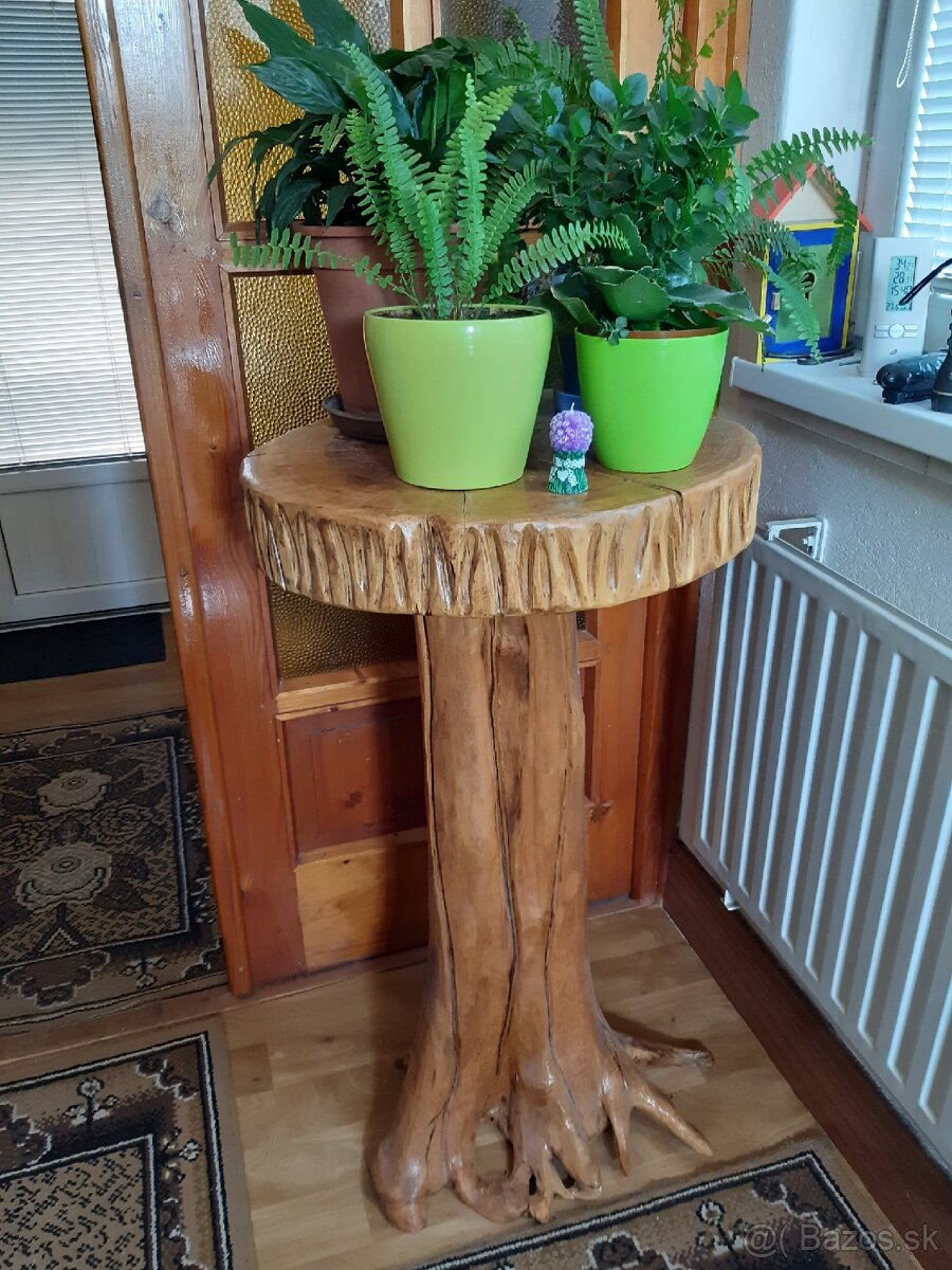 Stolík