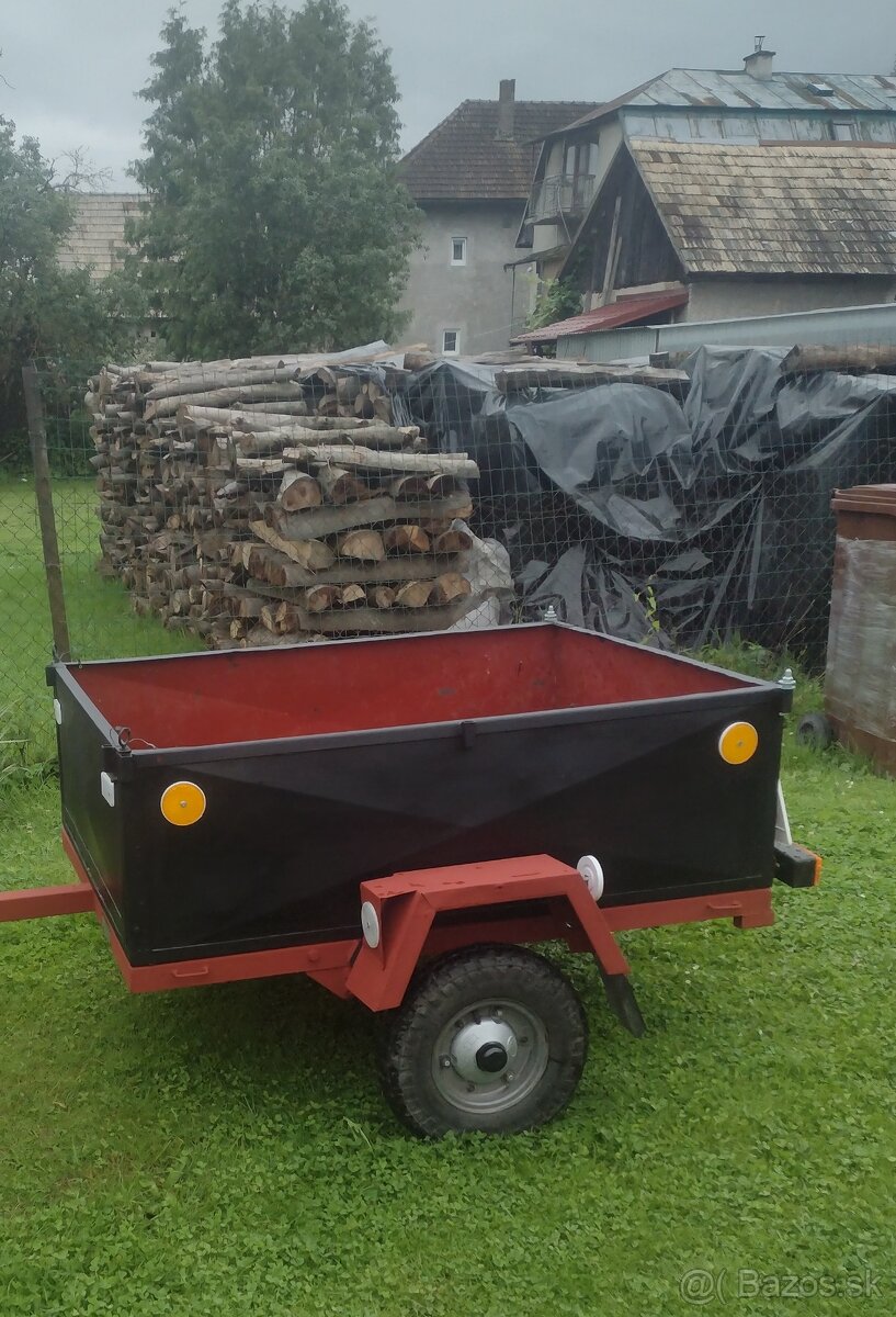 Predám prívesný vozík Šport Jacht
