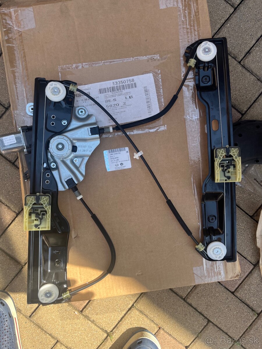 Predám mechanizmus okna na Opel astra