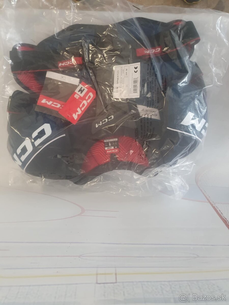 Hokejové ramená CCM NEXT senior M v super cene