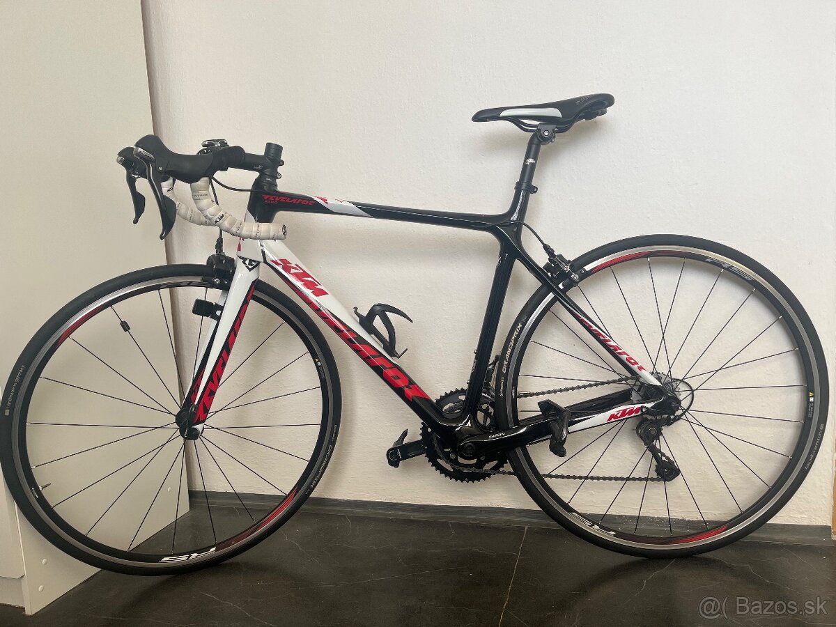 KTM Revelator karbónový