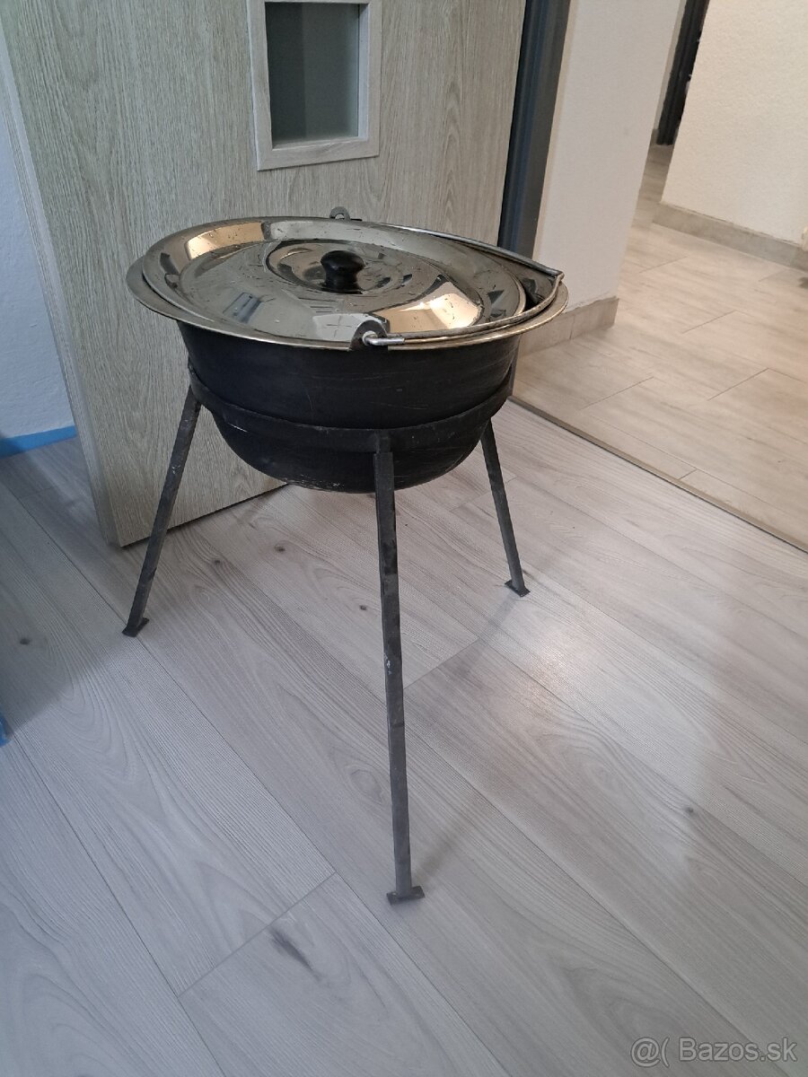 Kotlík na guláš