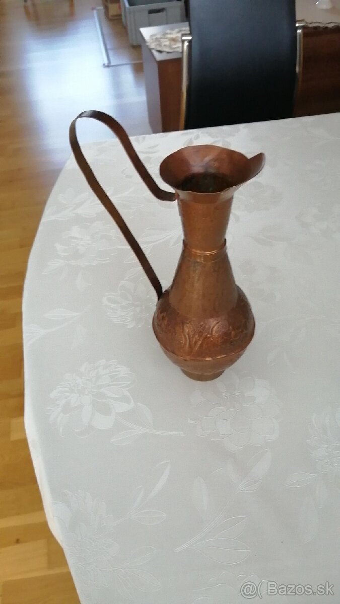 Medená tepana váza