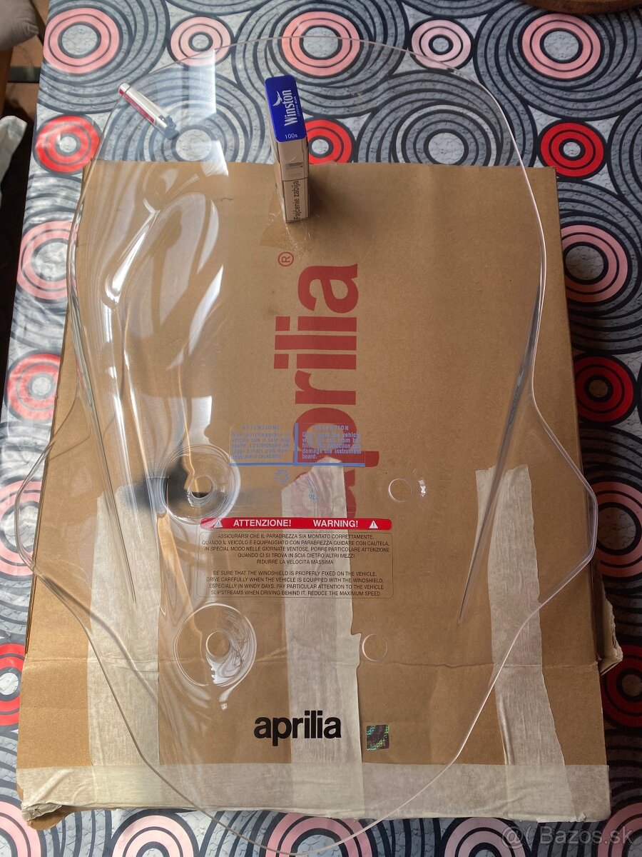 Aprilia čelne plexisklo