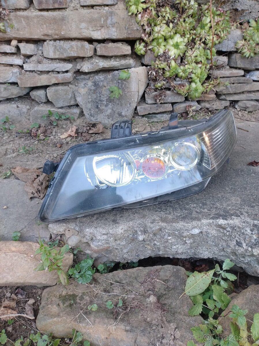 Honda Accord 7g ľavé svetlo