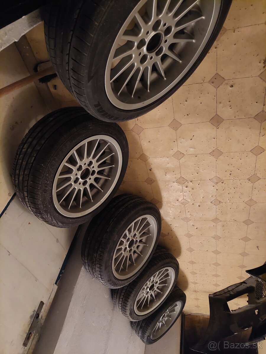 E39 style 32 jednorozmer 5x120 r17