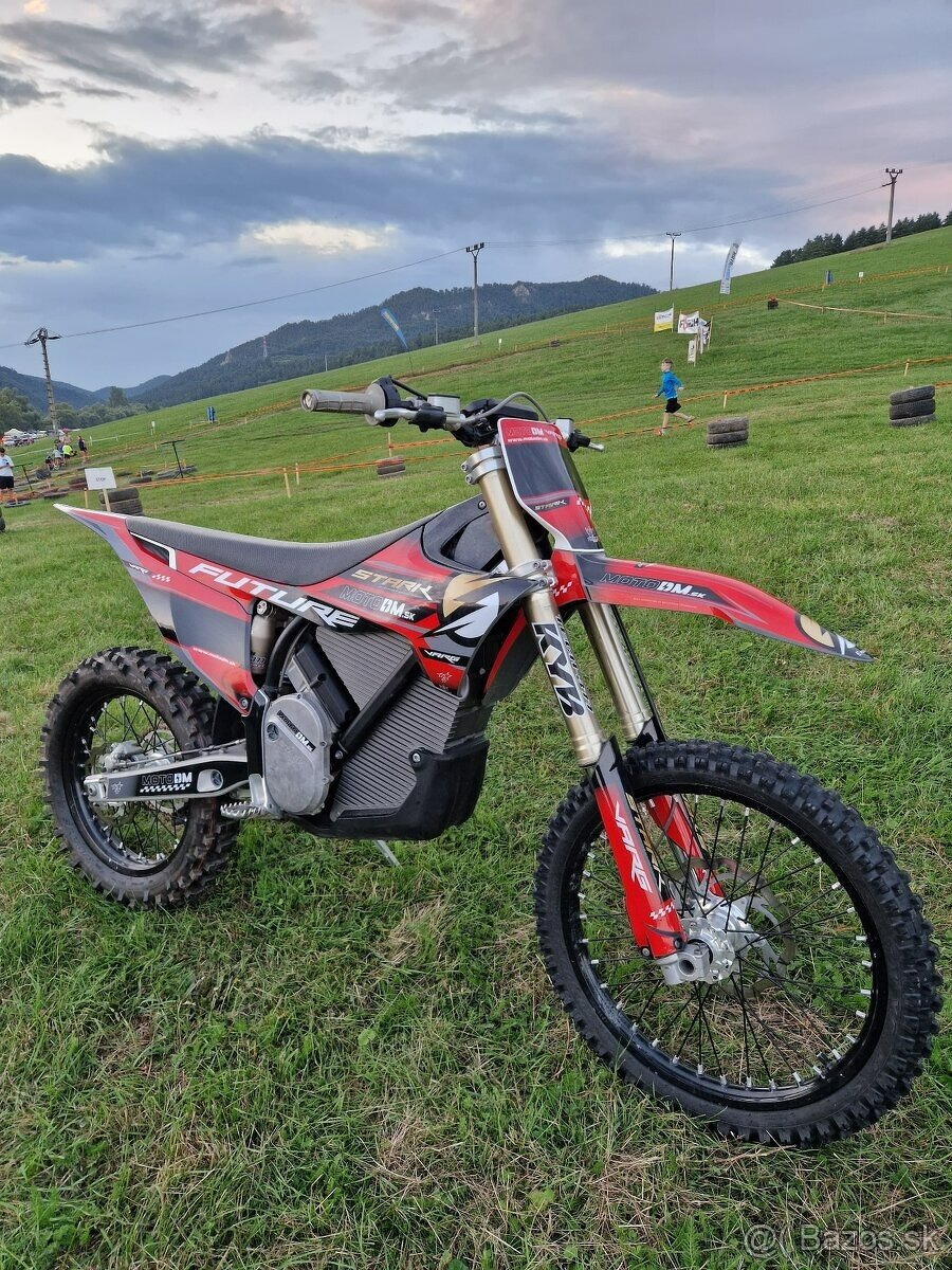 Stark Varg MX  80 koní , šedá future jazdená