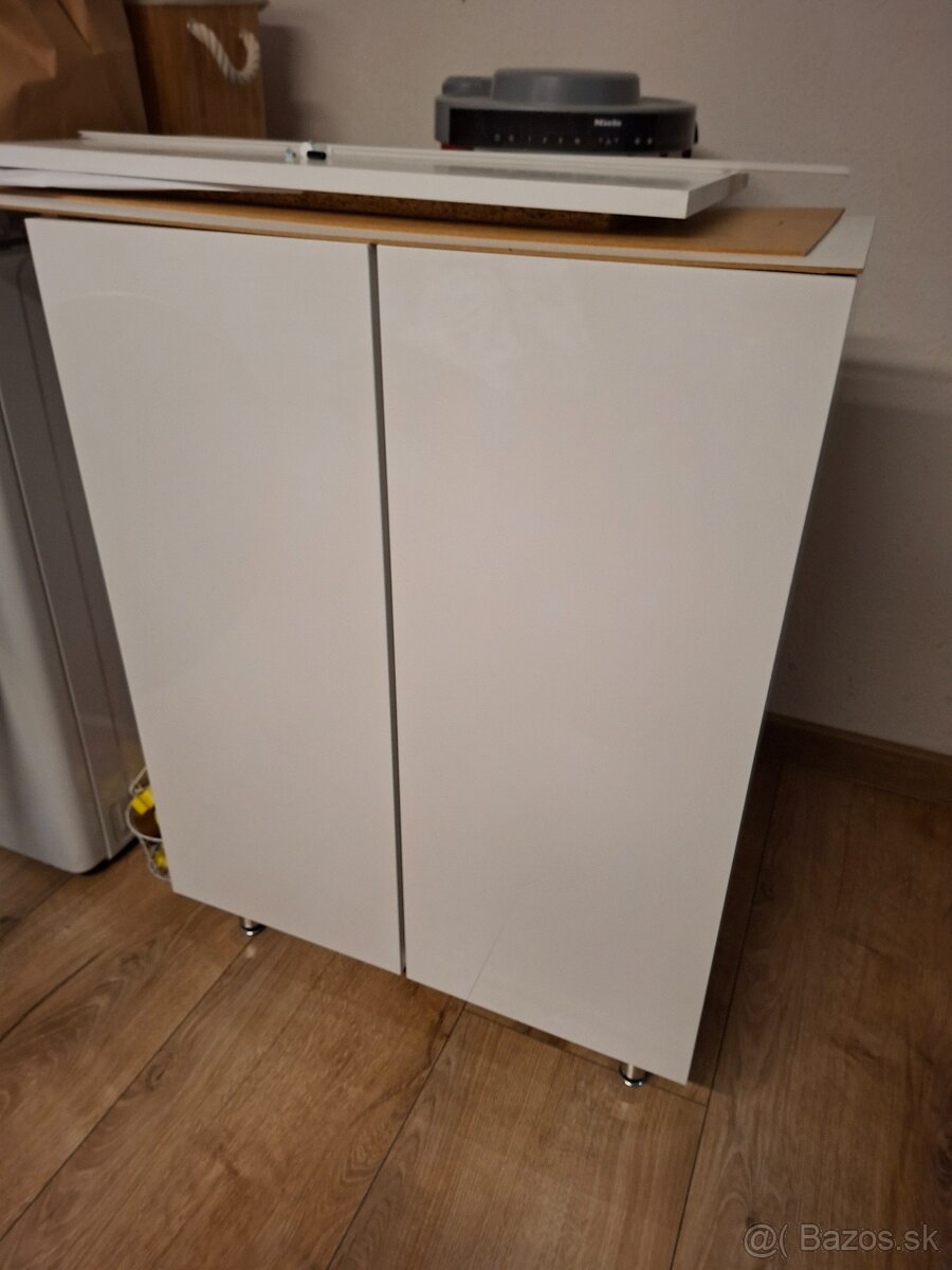 Kupelnova skrinka/komoda NOVÁ 82x60