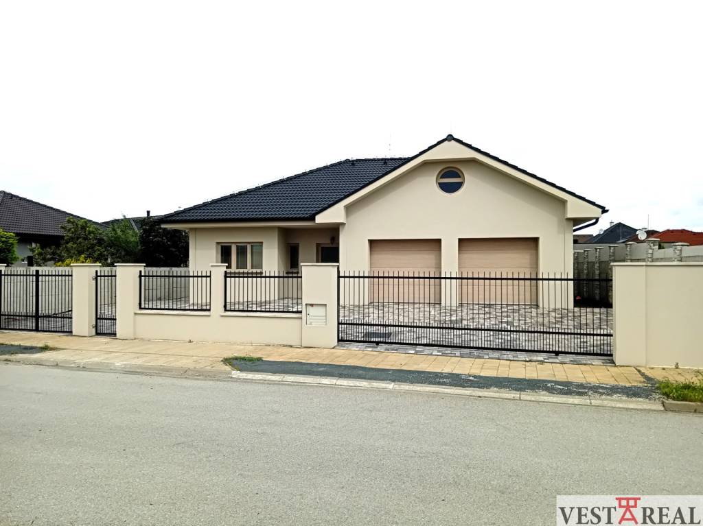 Na prenájom novostavba rodinného domu 4+1, Špačince