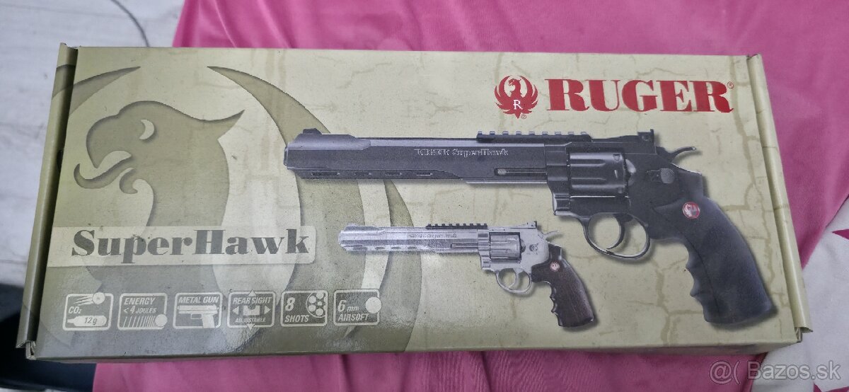 Airsoft pištoľ na stlačení vzduch