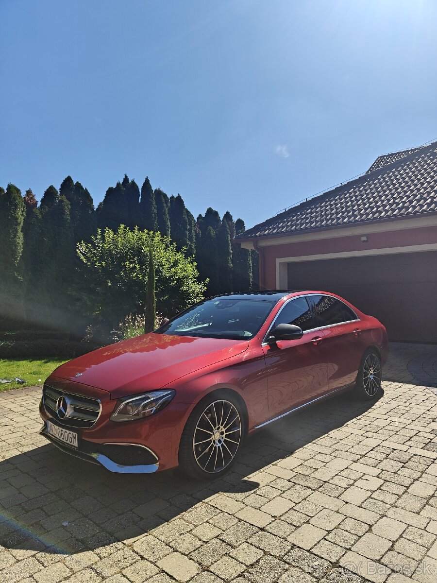 Mercedes E220d w213. 84 tis.km TOP stav