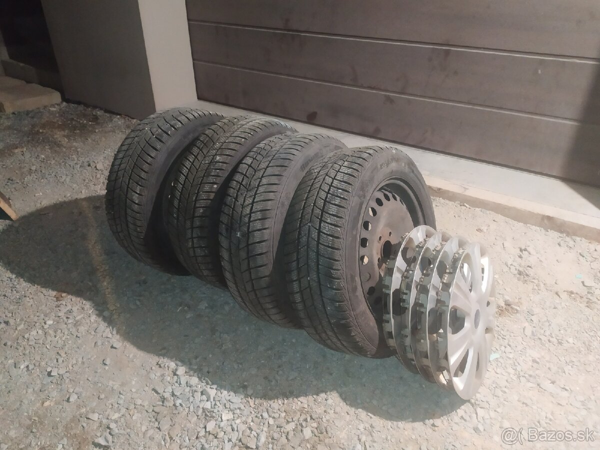 Zimné pneumatiky 205/55 R16 na diskoch z Ford Focus