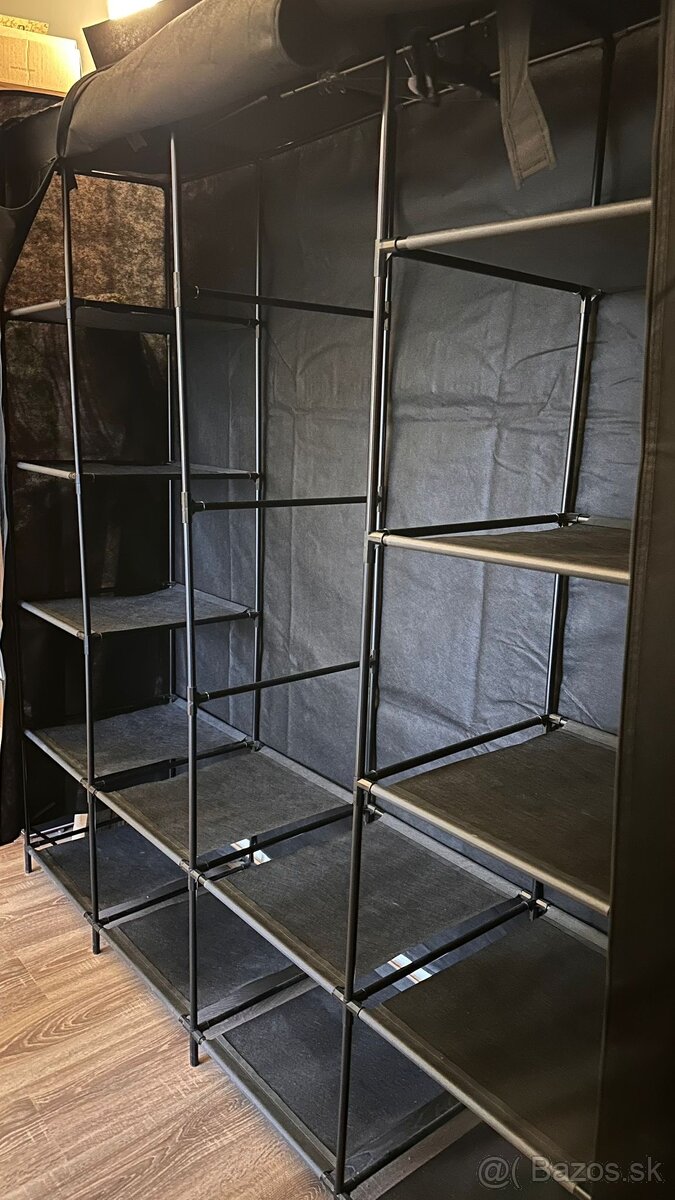 Textilná šatníková skriňa