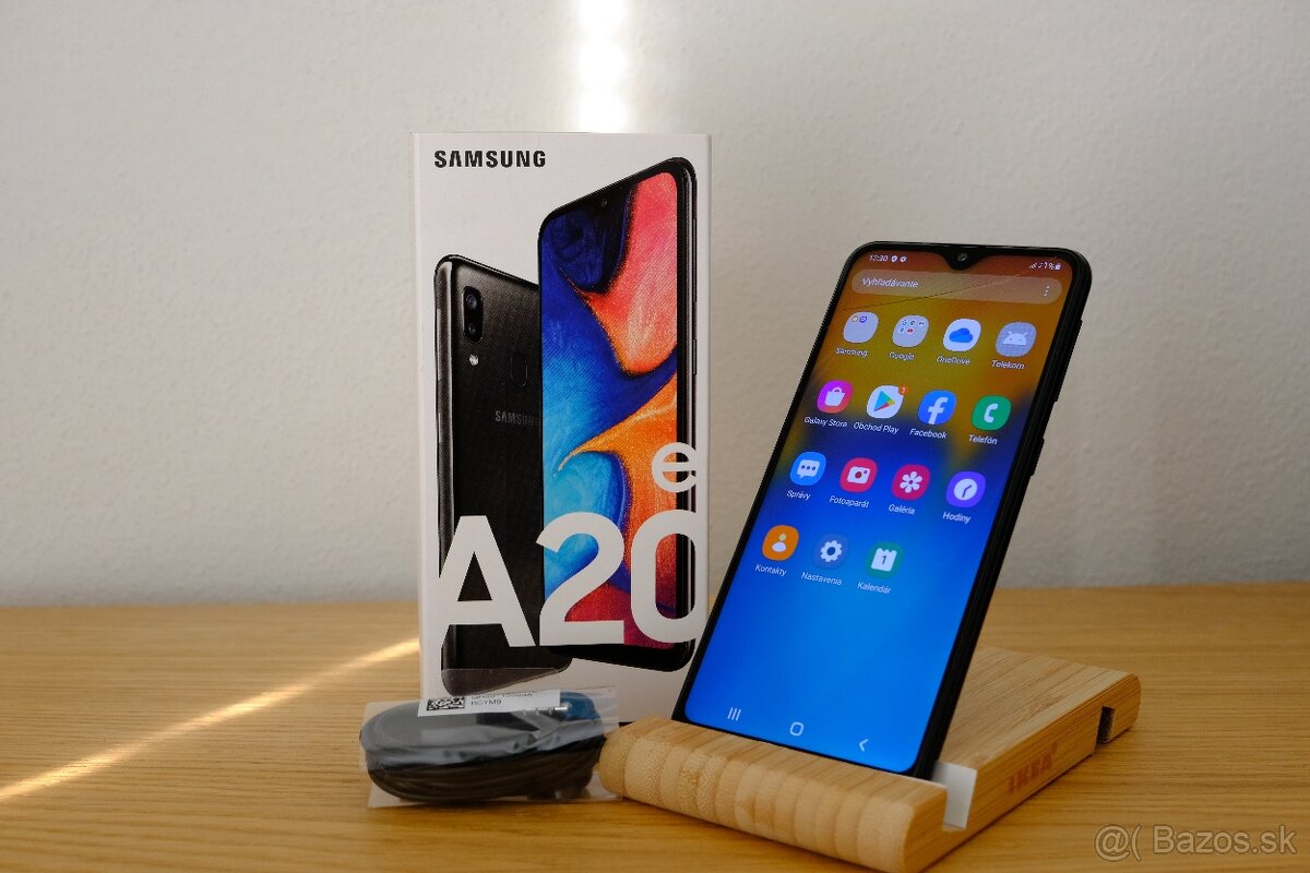 Samsung a20e - dual sim mobil