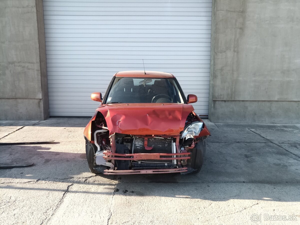 Predám náhradné diely na Suzuki Swift 1,3benz