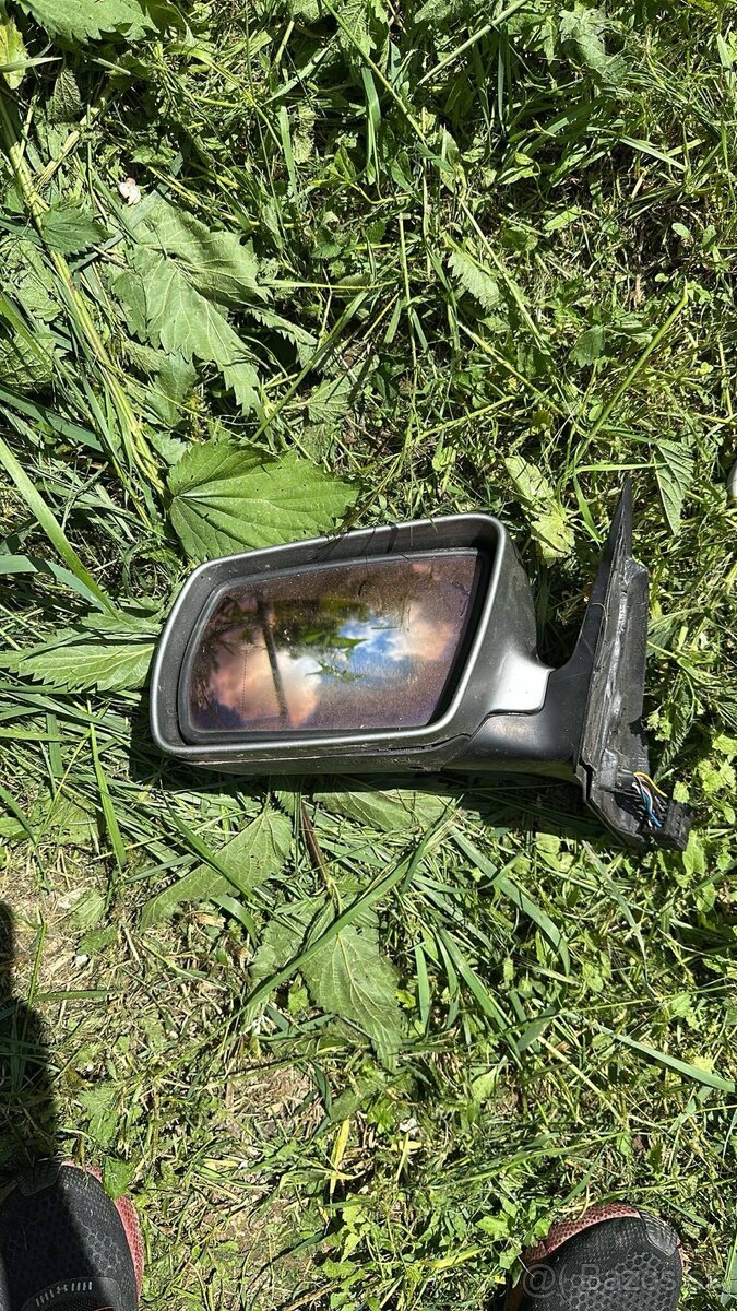 Spetne zrkadla audi