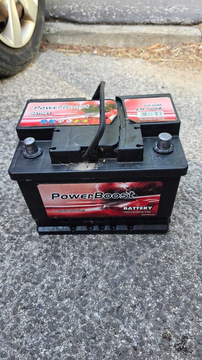 Skoro nová autobatéria powerboost 12V 60ah