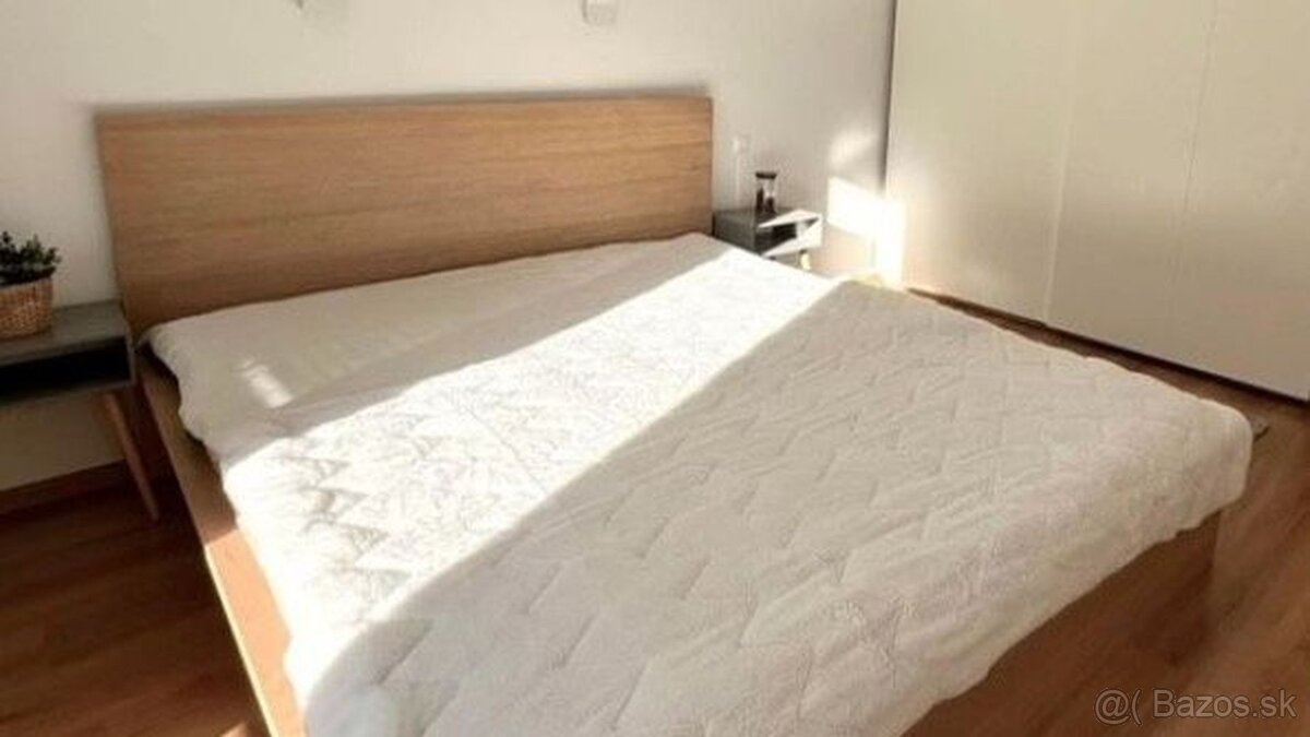 Na prenájom zrekonštruovaný 2i byt, Komárnická ulica