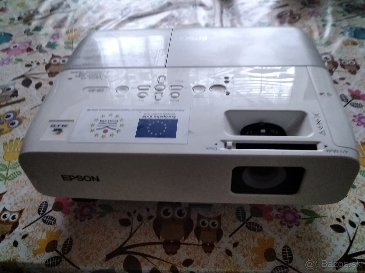 Predám projektor Epson