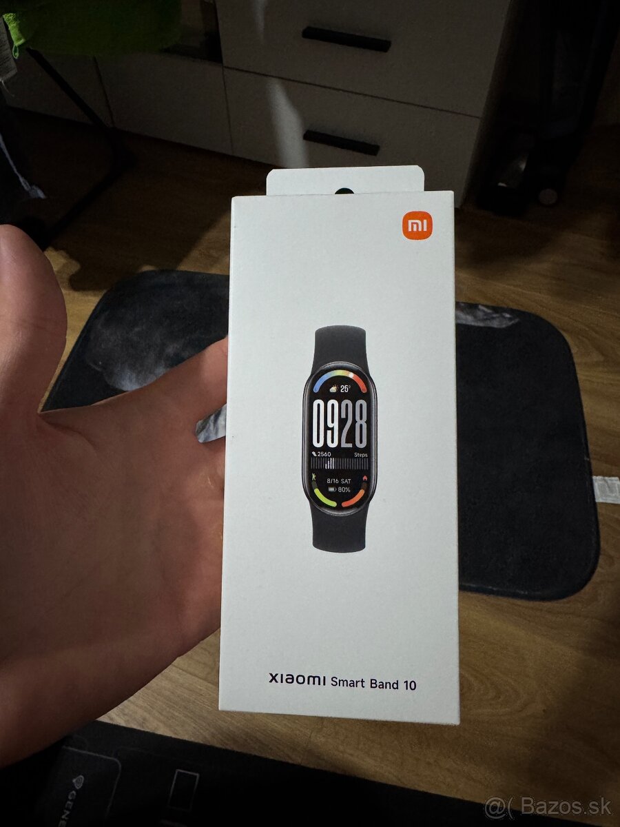Predam nove, nerozbalene hodinky Xiaomi Smart Band 10