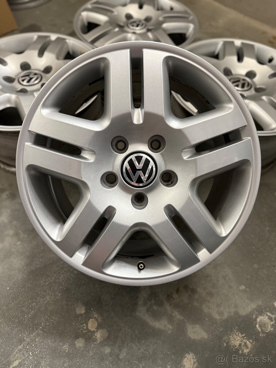 Hliníkové disky 5x130 R18 VW Touareg Audi Q7 Manhattan