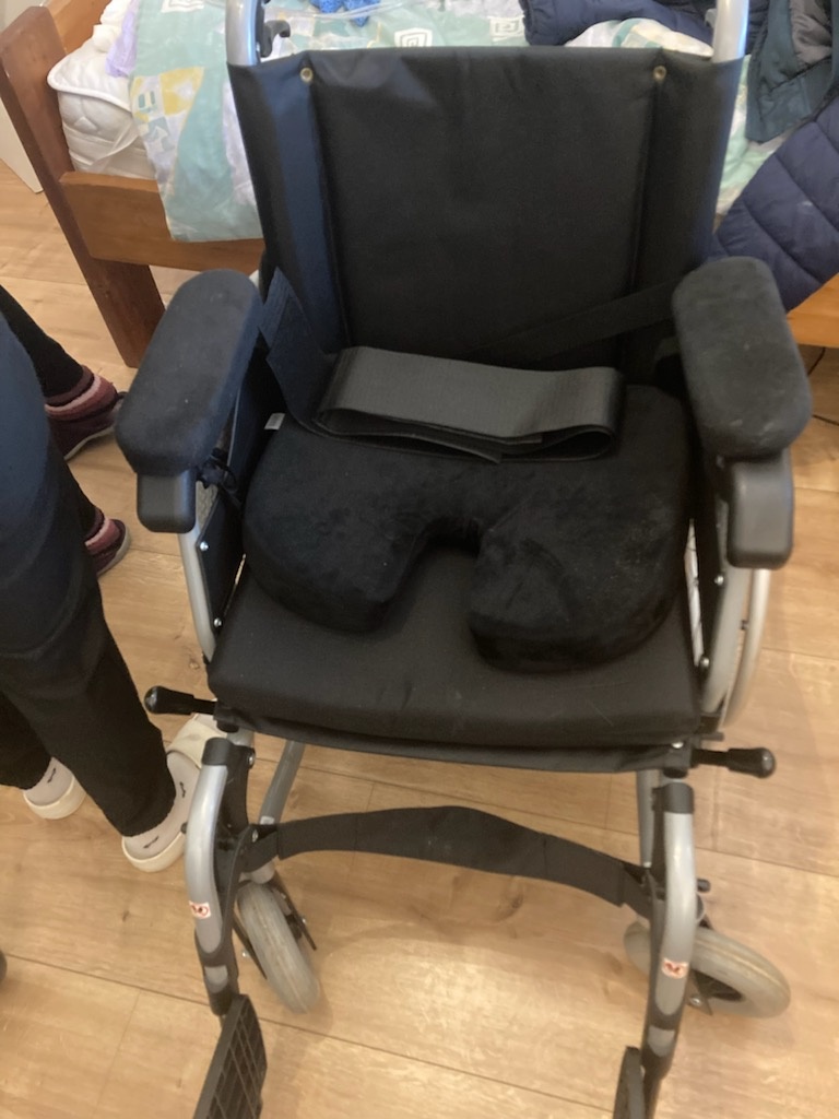 Invalidný vozík pre dospelého