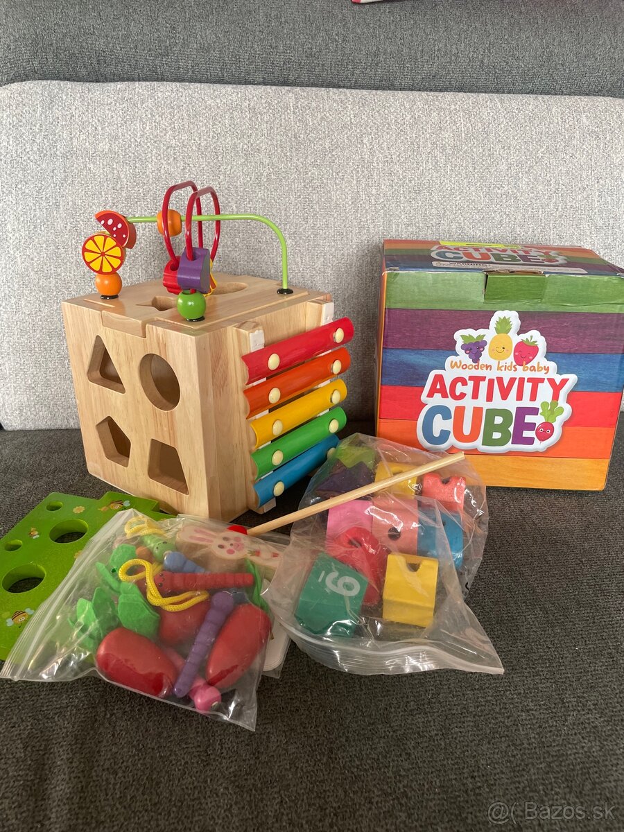 Drevene edukacna kocka