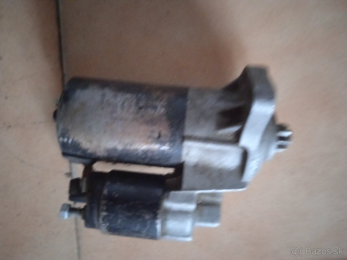 Štartér Škoda Volkswagen Audi 020911023 F