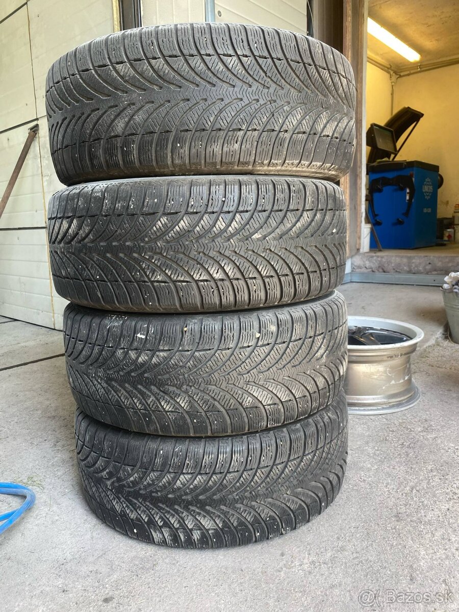 Zimné pneumatiky 235/45 R18 goodrich