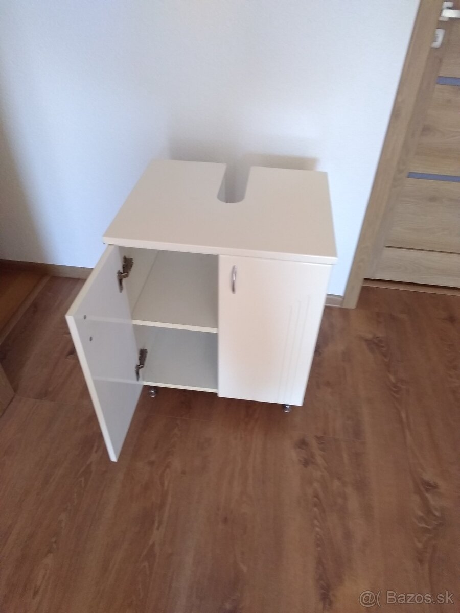 Skrinka pod umývadlo