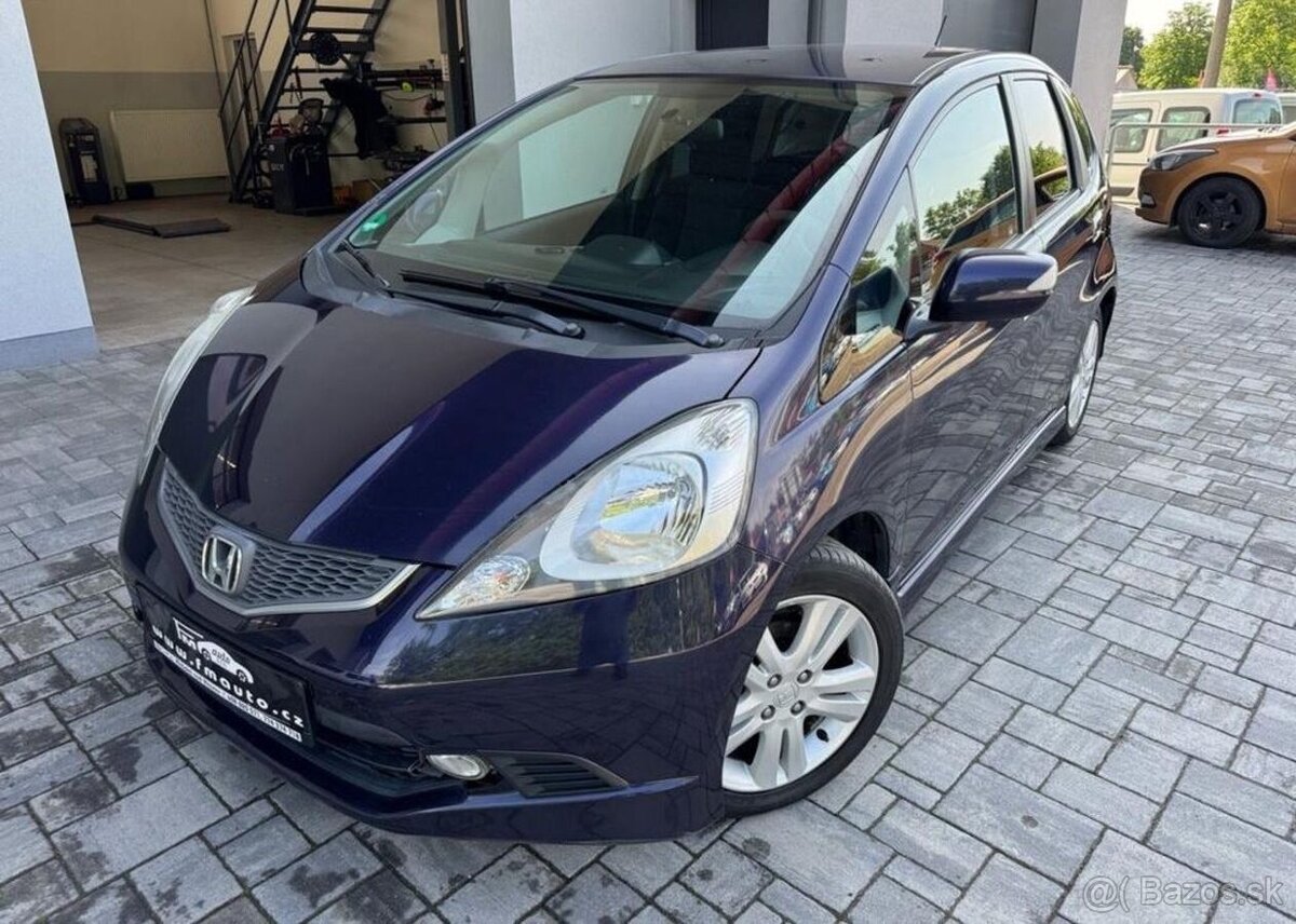 Honda Jazz 1.4 i-VTEC benzín manuál 73 kw