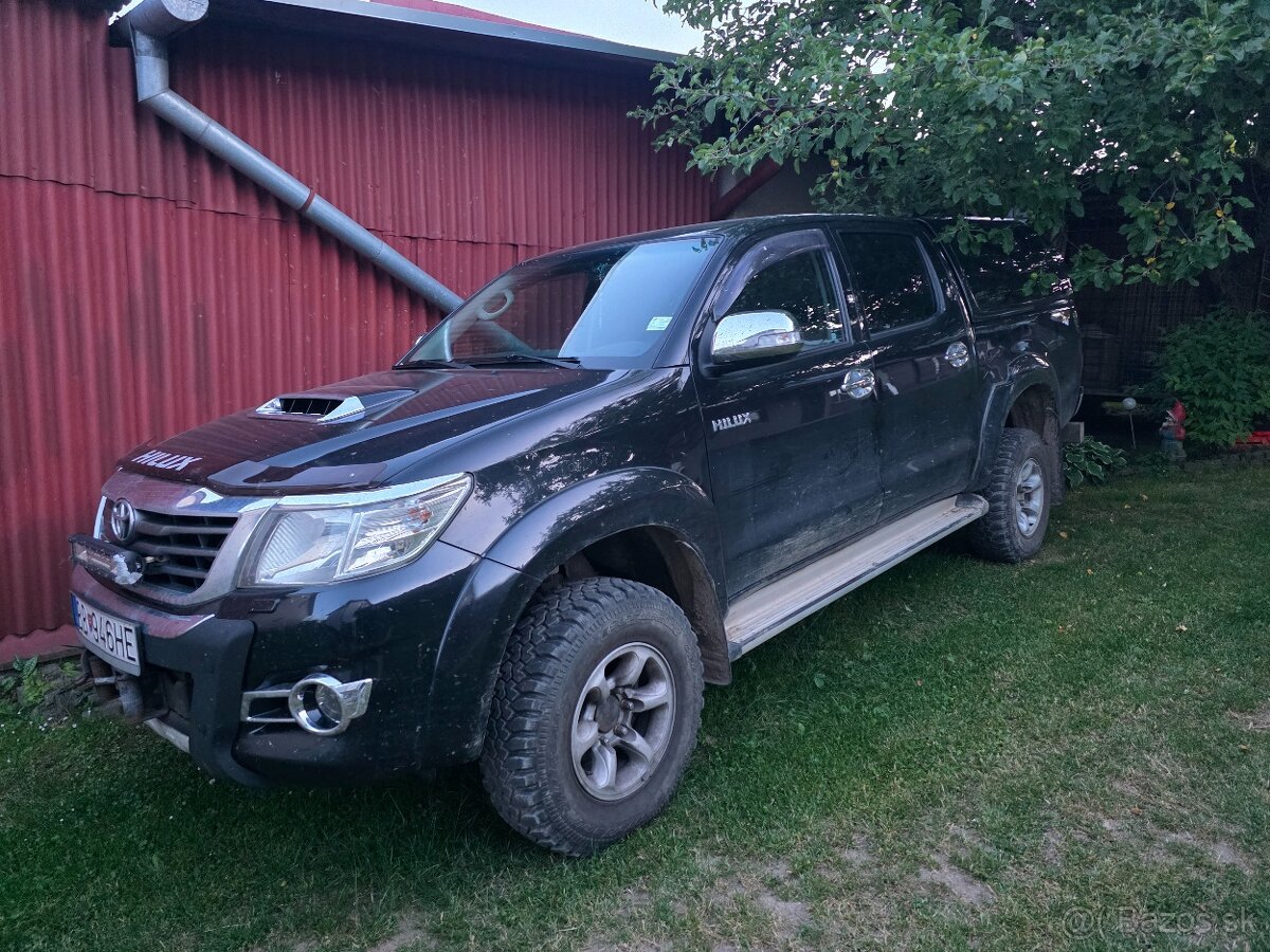 Predám Toyota Hilux