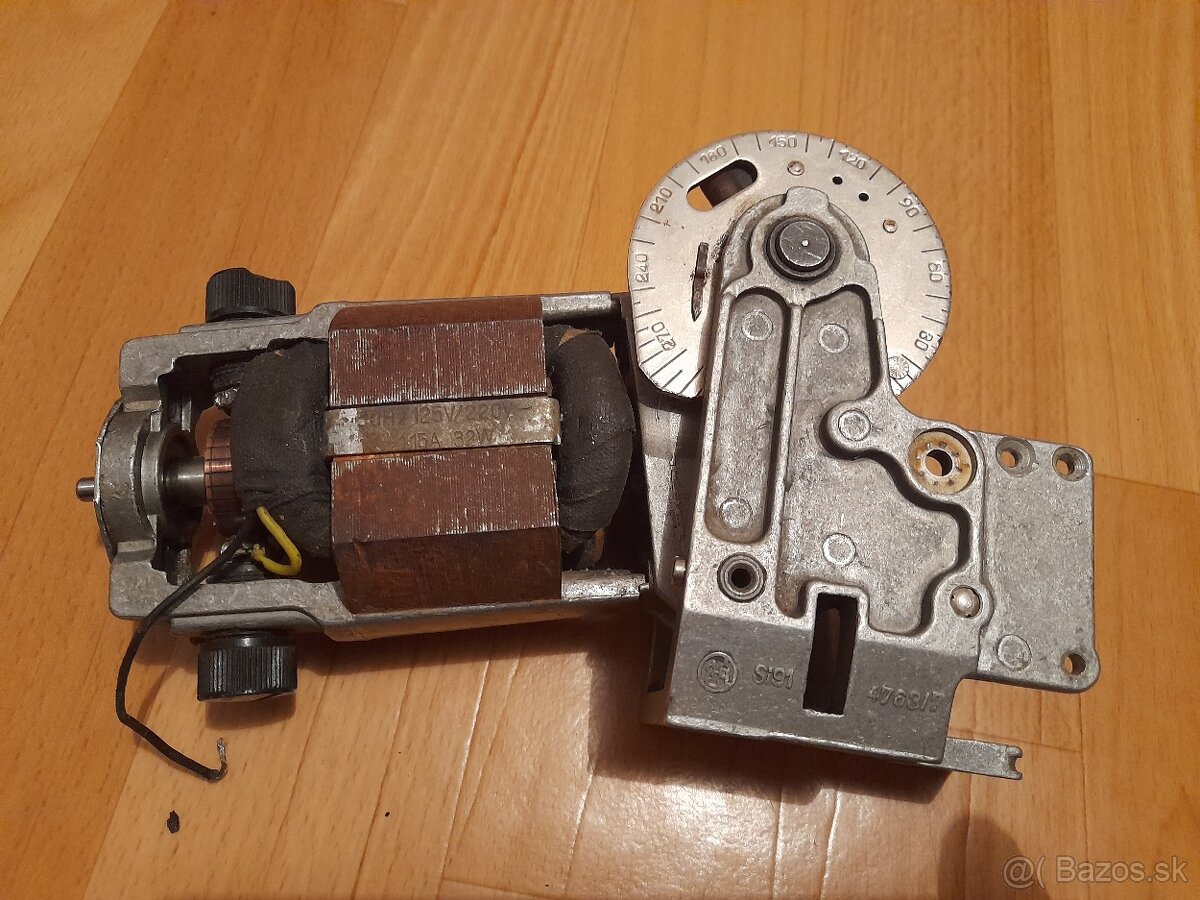 Predám elektromotor s prevodovkou 125/220 V, 5000 ot.,