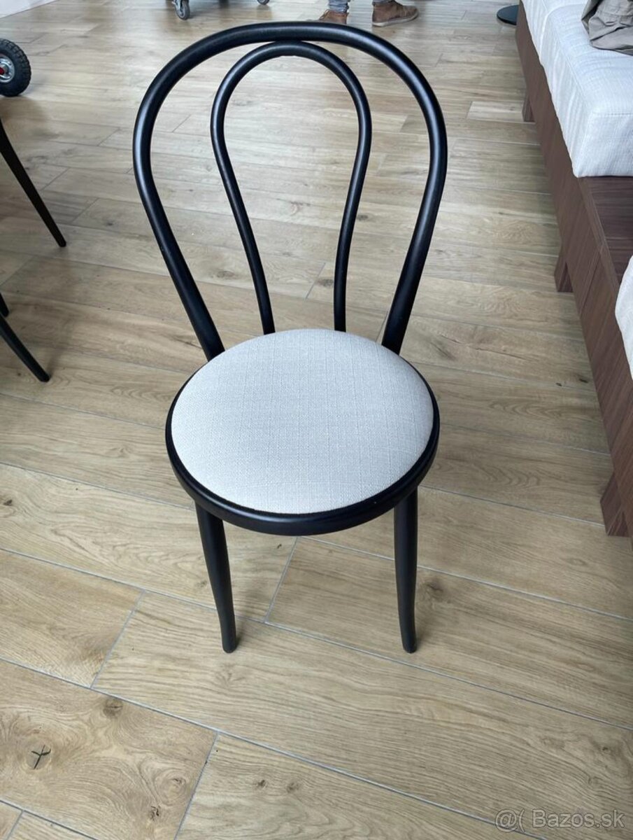 Predám exkluzívnu jedálenskú stoličku Thonet štýl