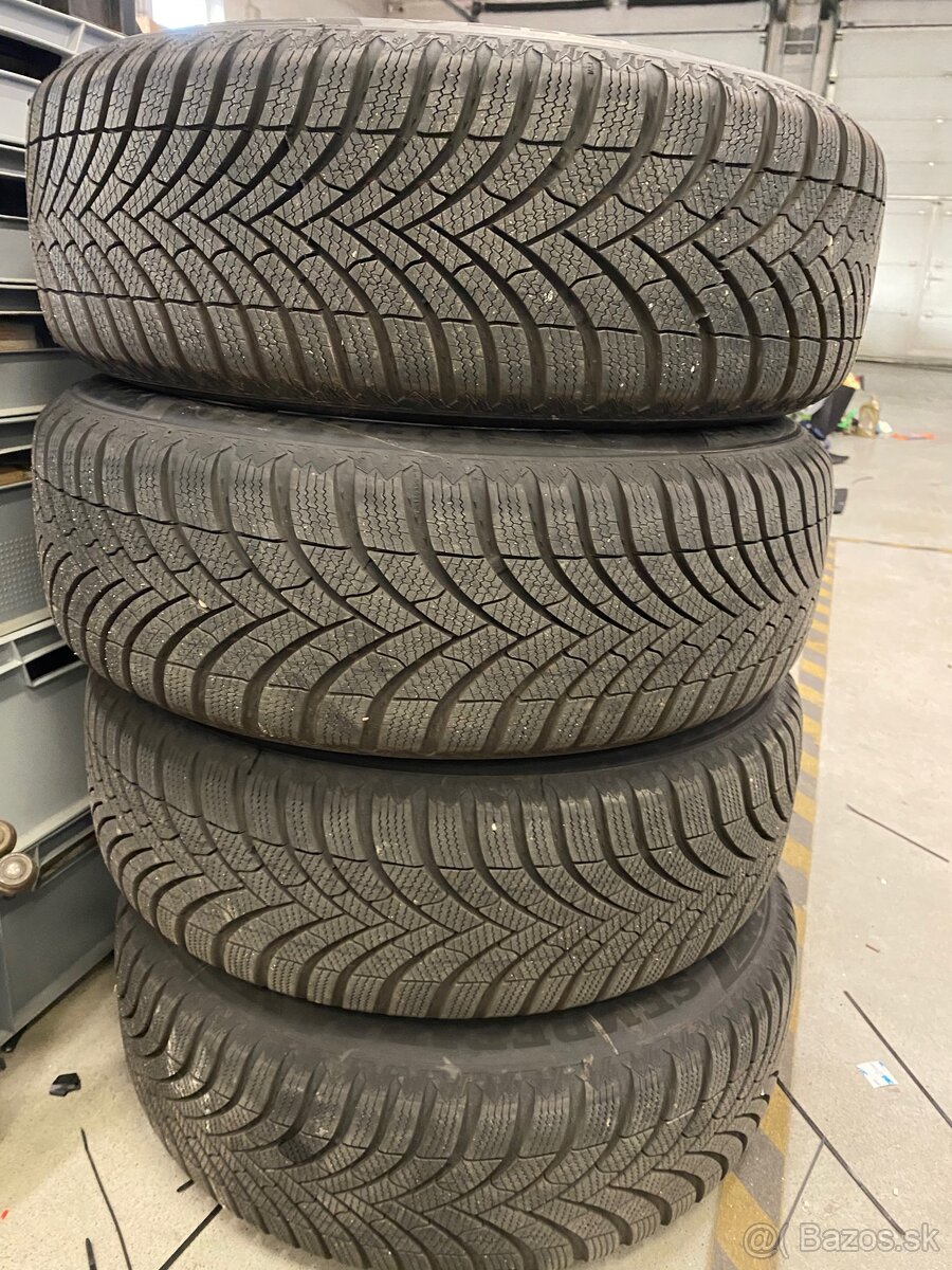 Zimne pneumatiky 205 60 R16 DOT 2924 disky Opel Astra J