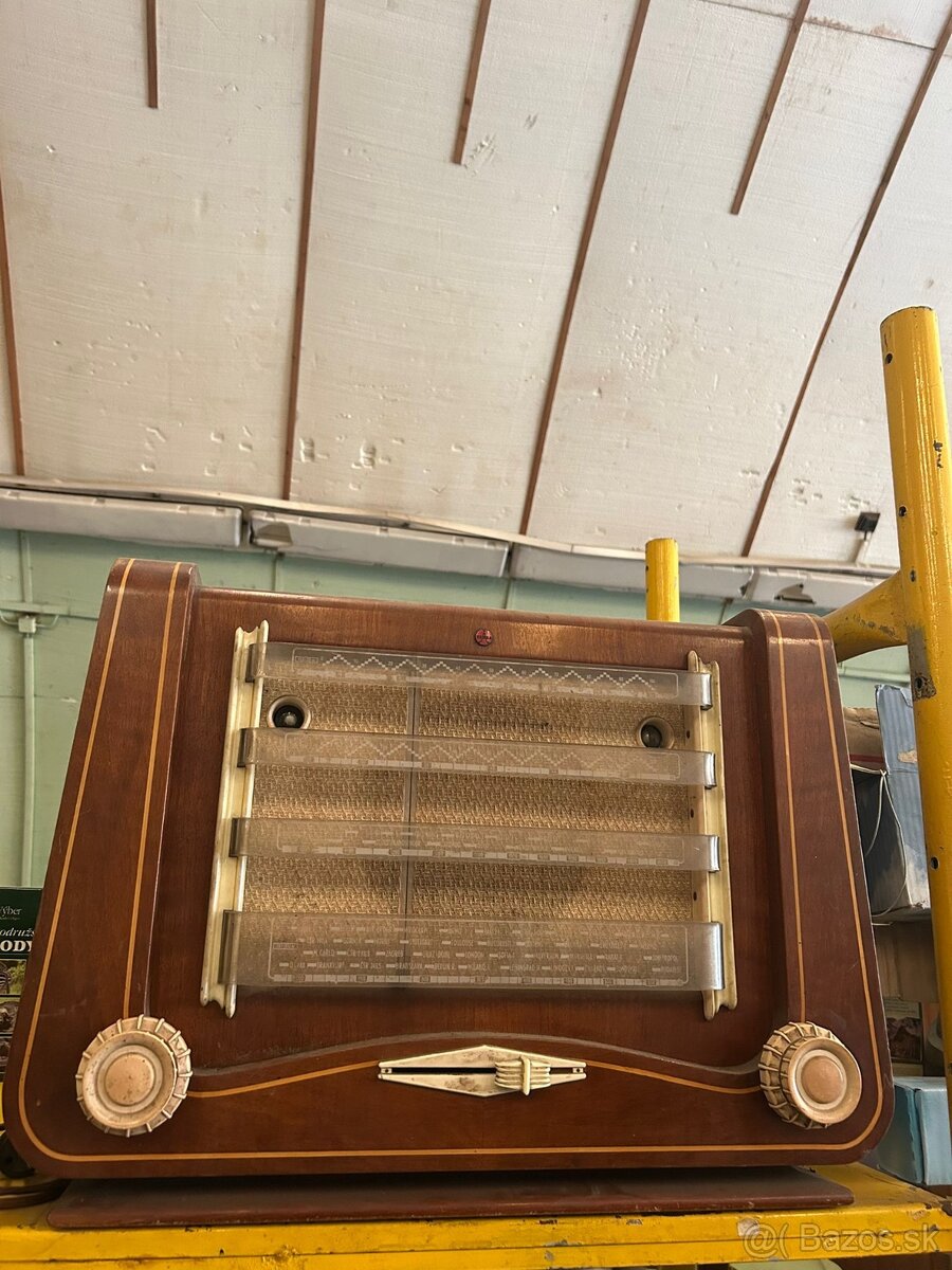 Retro Radio