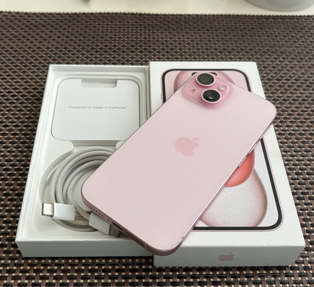 IPhone 15 128GB Pink