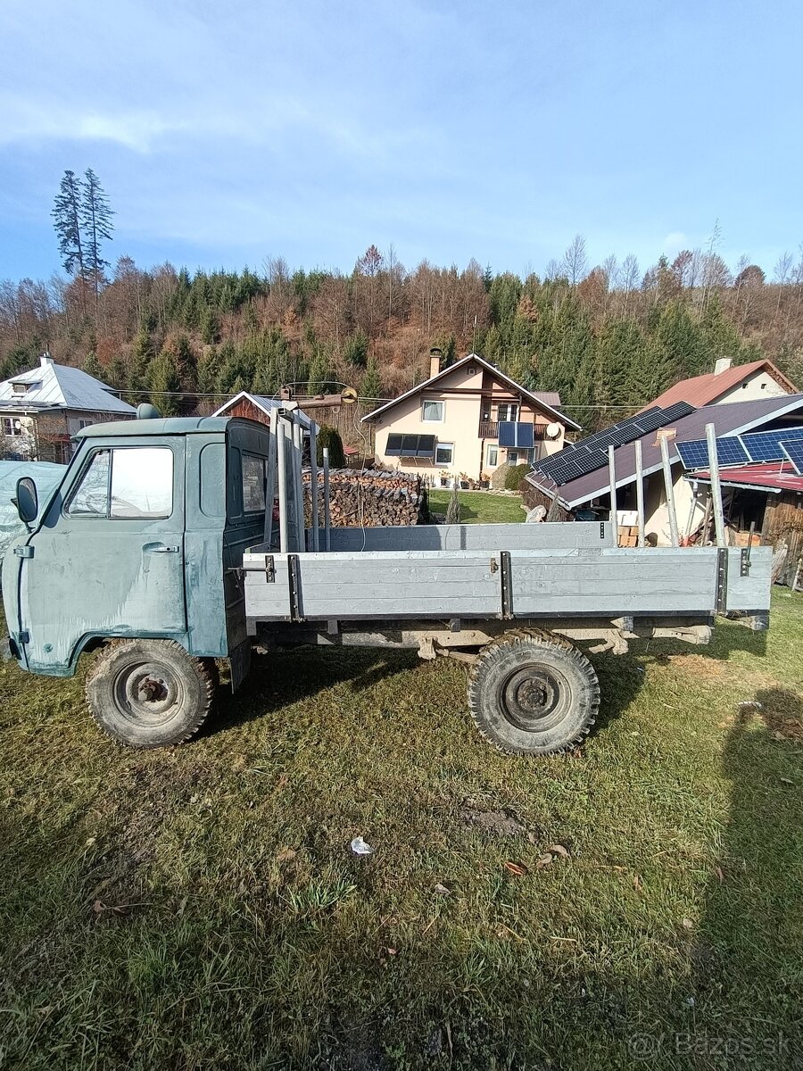 Predám UAZ 452-prerobený na valník s vyklápacou korbou