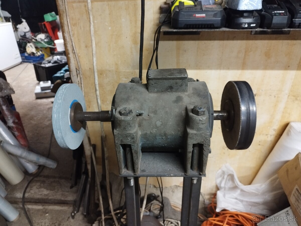 Predám dvojkotucovu brusku