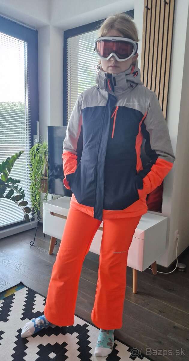 Nadherna stylova kvalitna unisex lyziarska suprava AlpinePro