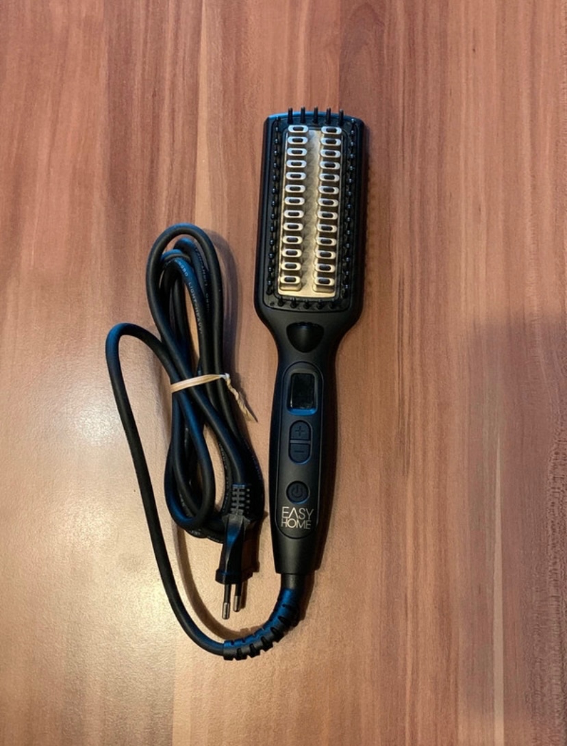 Žehliaca kefa na vlasy