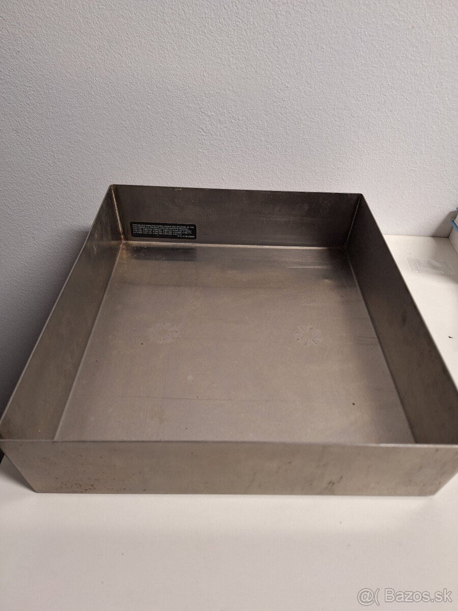 Vanička z nerez ocele